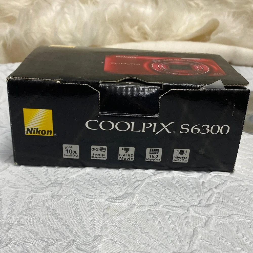 Nikon COOLPIX S6300 Red Camera‎ Box & manuals DVDs please read description